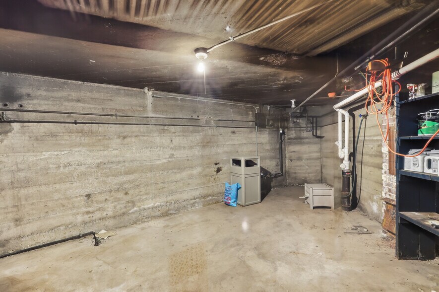 More Photos Of 200 S Minnesota Ave, Saint Peter Office For Sale