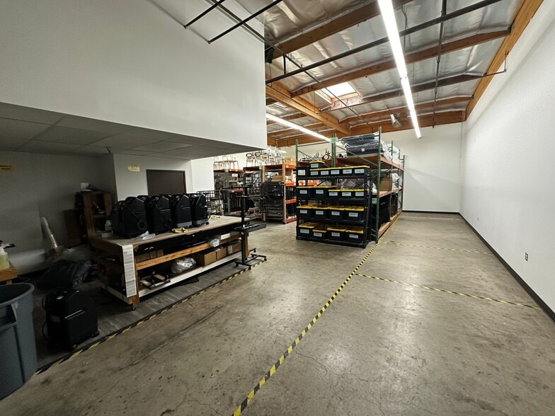 More Photos Of 2889 Bunsen Ave, Ventura Warehouse For Sale