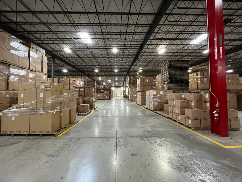 More Photos Of 3616 Independence Dr, Fort Wayne Warehouse For Lease