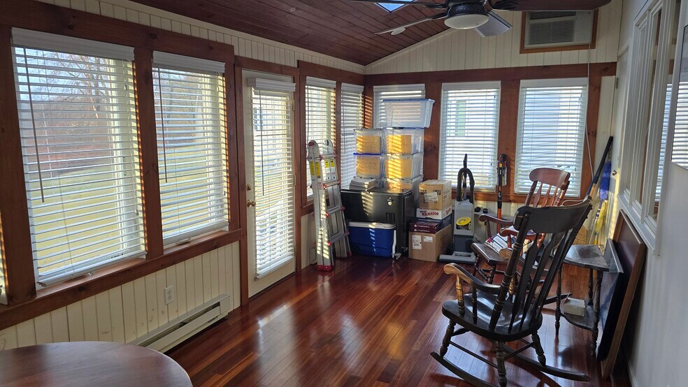 More Photos Of 61 Winter St, Weymouth Medical For Lease