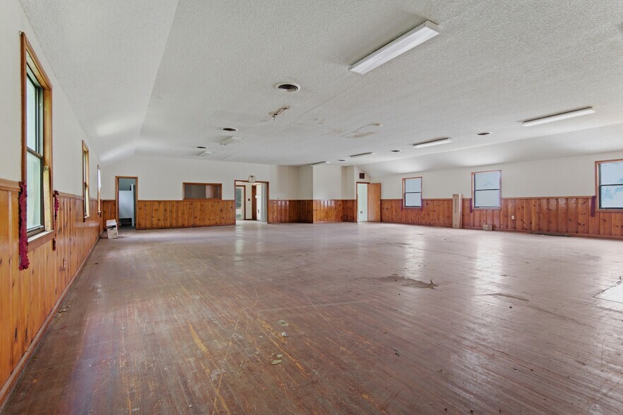 More Photos Of 226 E Jefferson St, Bixby General Retail For Sale