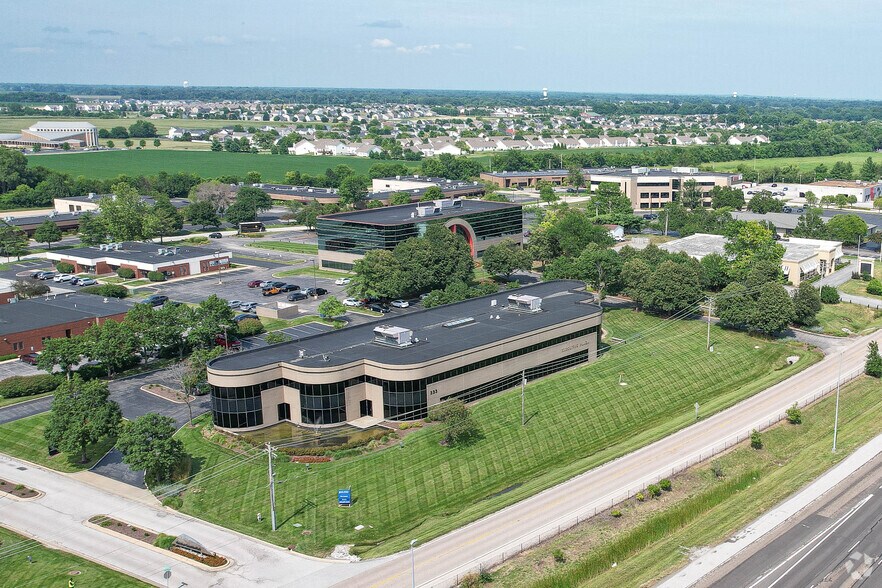 More Photos Of 333 Salem Pl, Fairview Heights Unknown For Lease