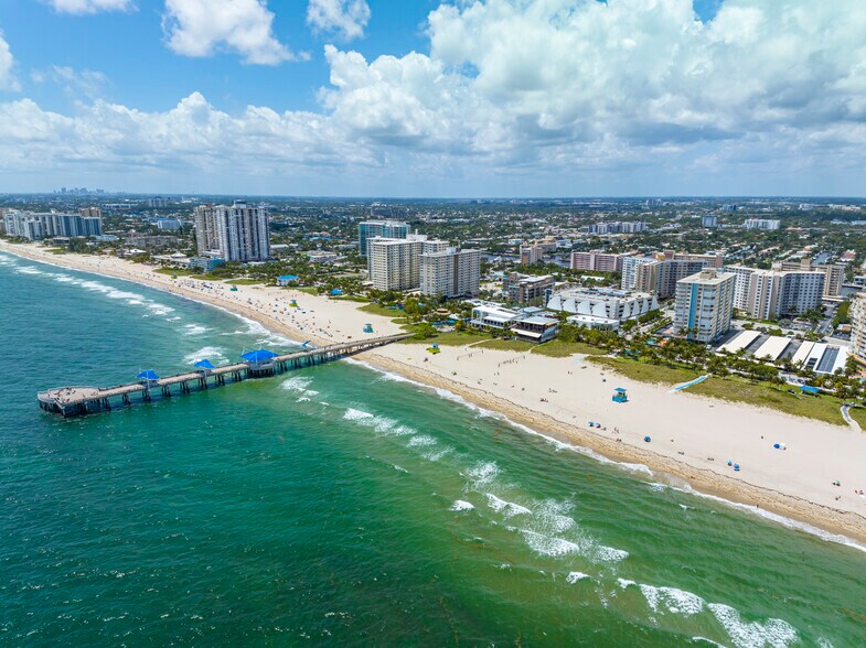 More Photos Of 3208 NE 11th St, Pompano Beach Apartments For Sale