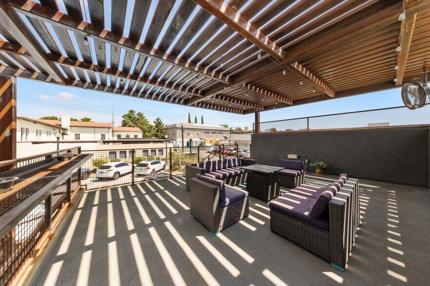 More Photos Of 553 California Ave, Boulder City Restaurant For Sale