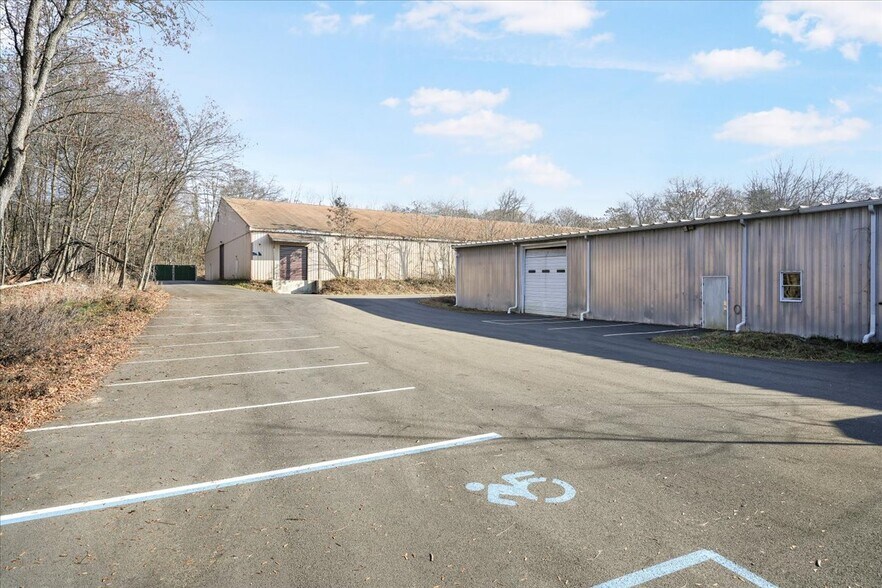 More Photos Of 16 County Route 93, New Hampton Warehouse For Lease