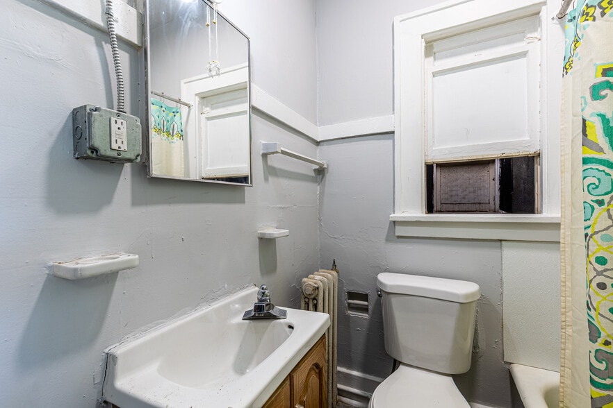More Photos Of 312 Lake Ave, Rochester Apartments For Sale