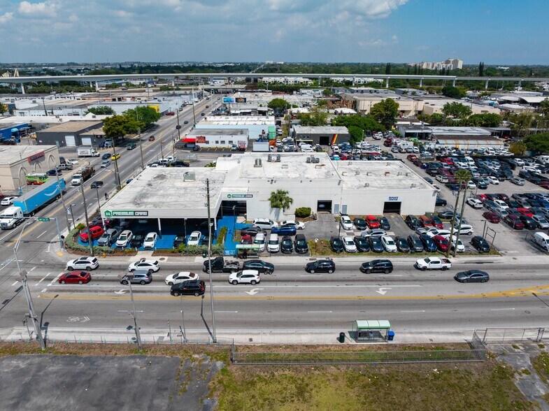 More Photos Of 3199 NW 36th St, Miami Auto Dealership For Lease