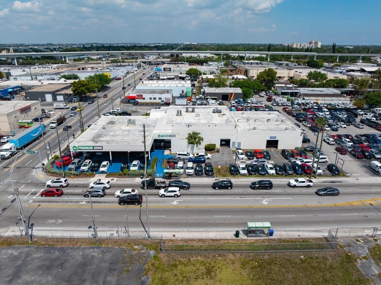 More Photos Of 3199 NW 36th St, Miami Auto Dealership For Lease