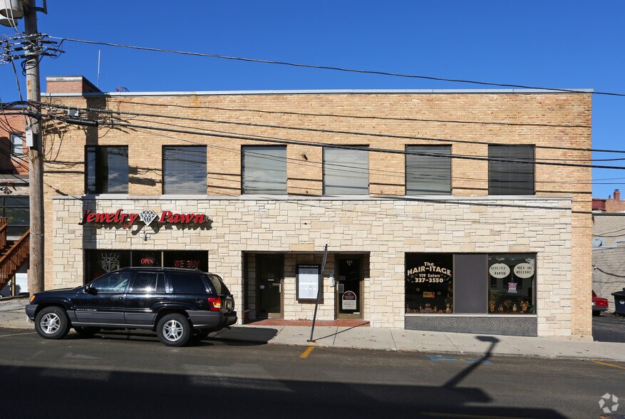 More Photos Of 119-121 Calhoun St, Woodstock Storefront Retail Office For Lease
