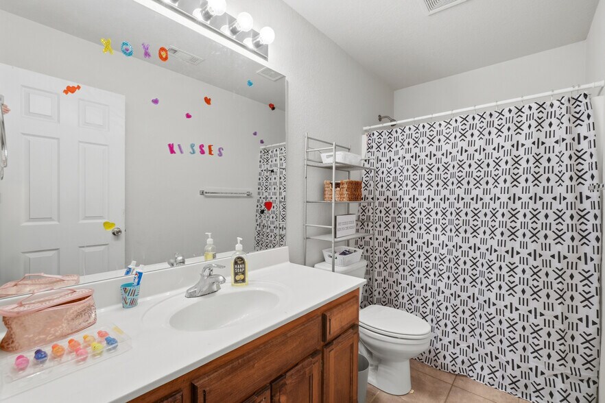 More Photos Of 3403 SW Deerfield Blvd, Bentonville Multifamily For Sale