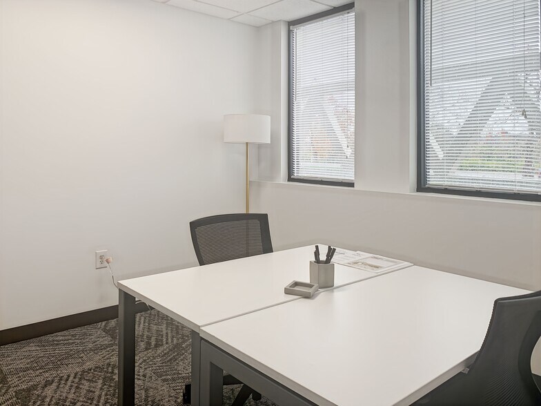 More Photos Of 2323 W 5th Ave, Columbus Coworking Space