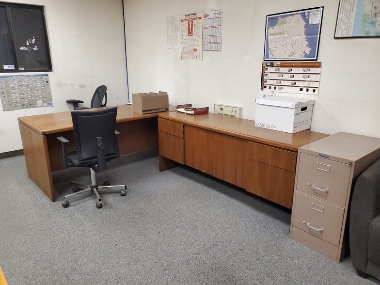 More Photos Of 2715 Ingalls St, San Francisco Warehouse For Lease