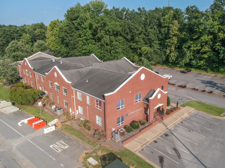 More Photos Of 2117 Jack Warner Pky, Tuscaloosa Office For Sale