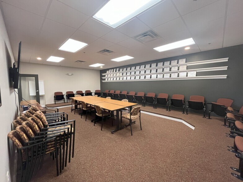 More Photos Of 140 Point Judith Rd, Narragansett Storefront Retail Office For Sale