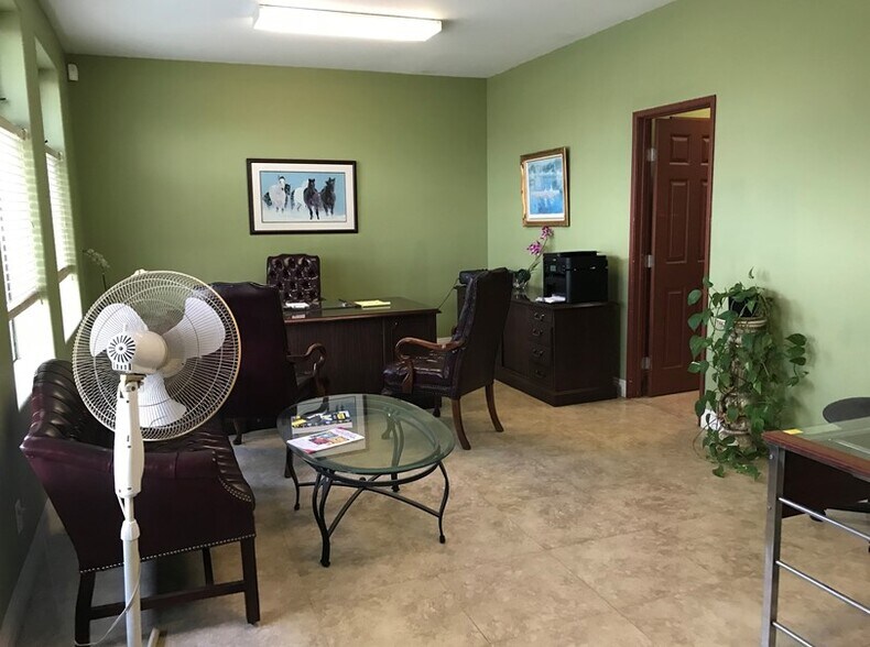 More Photos Of 1220 251st St, Harbor City Warehouse For Lease