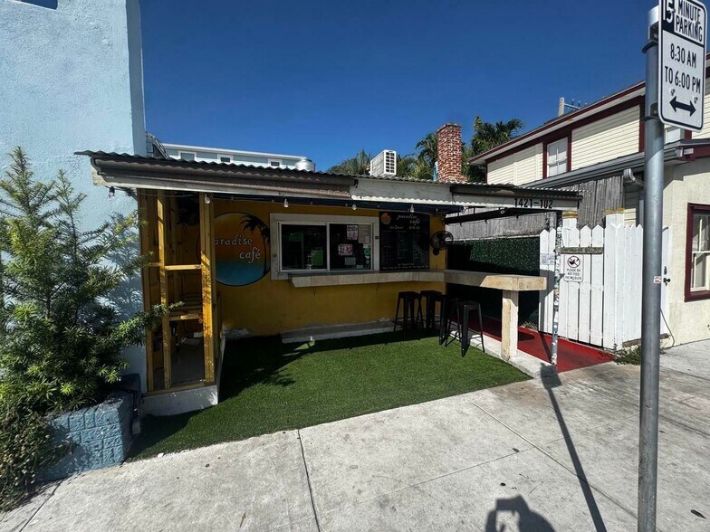 More Photos Of 1421 1st St, Key West Office For Sale