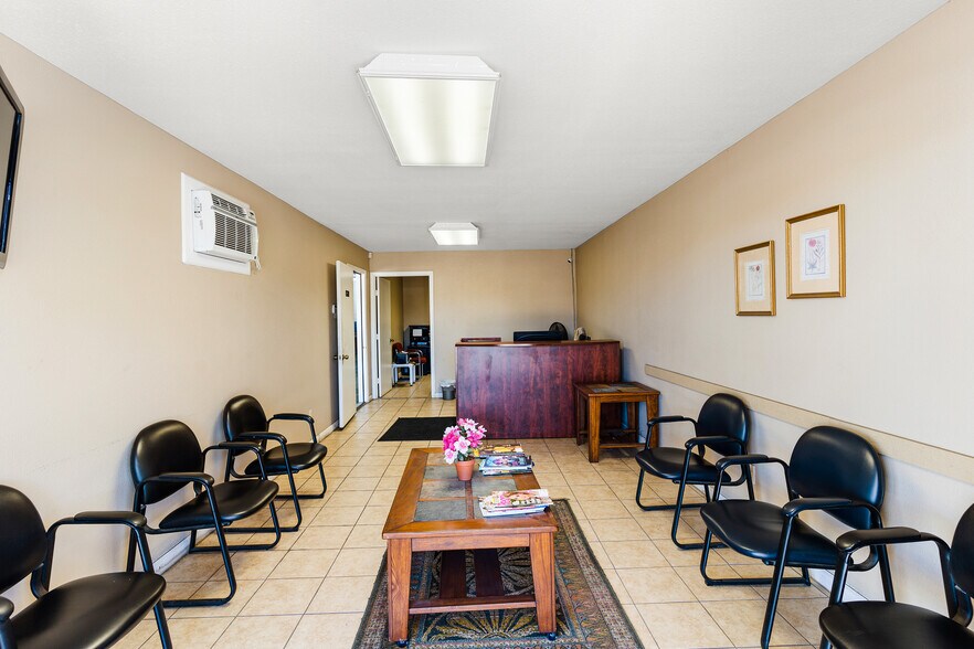 More Photos Of 2116 Fry Rd, Houston Auto Repair For Lease