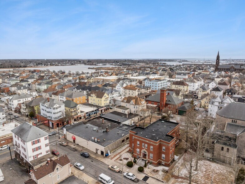 More Photos Of 1615-1623 Acushnet Ave, New Bedford Restaurant For Sale