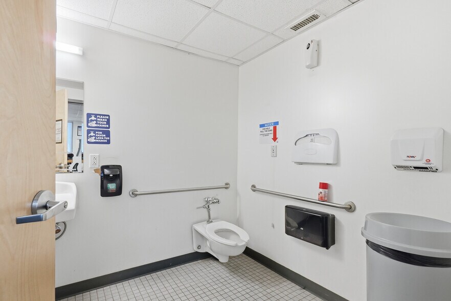 More Photos Of 14-20 Central Ave, Lynn Medical For Sale