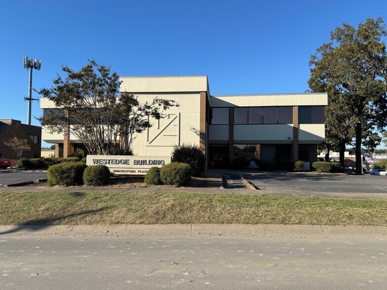 More Photos Of 4 Shackleford Plz, Little Rock Office For Sale
