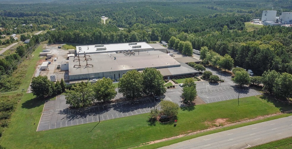 More Photos Of 5502 Highway 25 N, Hodges Manufacturing For Sale