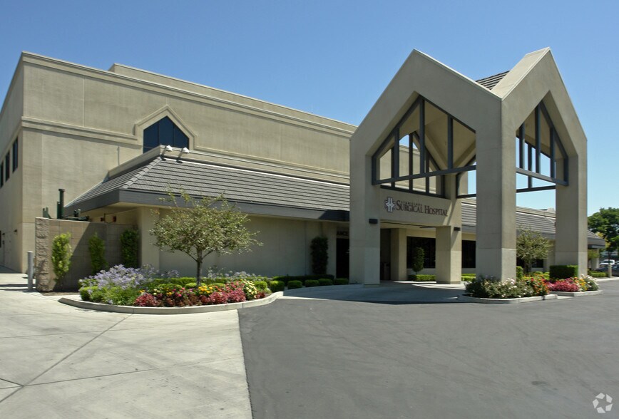 Primary Photo Of 1421 Oakdale Rd, Modesto Hospital For Lease