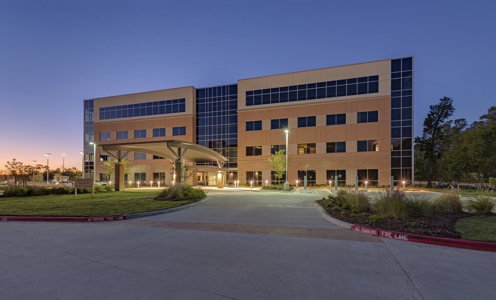 More Photos Of 17450 St. Lukes Way, The Woodlands Medical For Lease