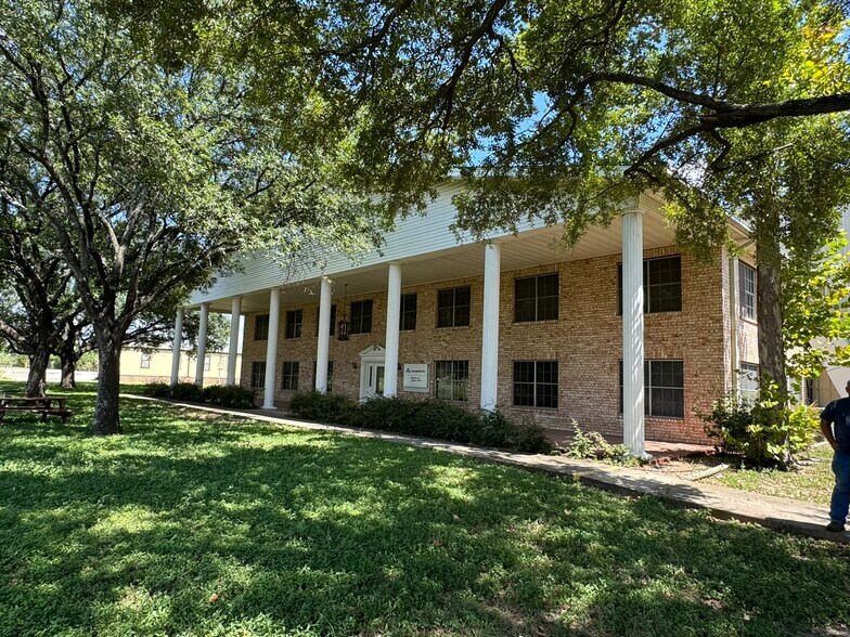 More Photos Of 3401 FM 78, McQueeney Manufacturing For Sale