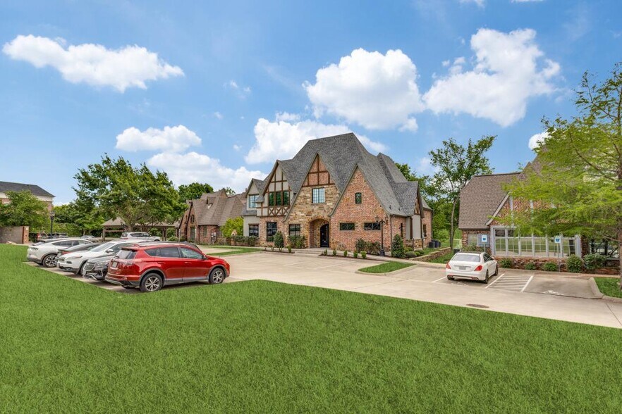More Photos Of 3008 E Hebron Pky, Carrollton Office For Sale