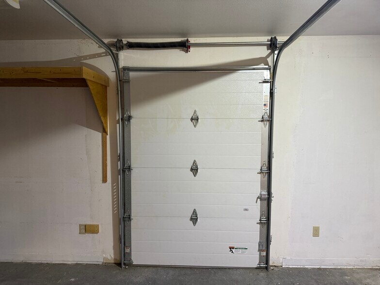 More Photos Of 555 Spring Creek Rd, Montrose General Retail For Sale