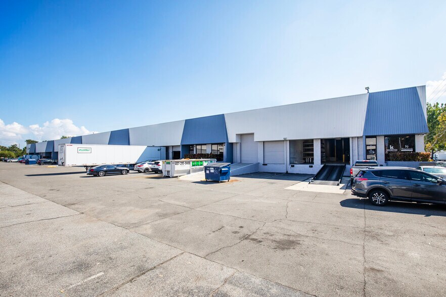 More Photos Of 4640-4670 L B Mcleod Rd, Orlando Unknown For Lease