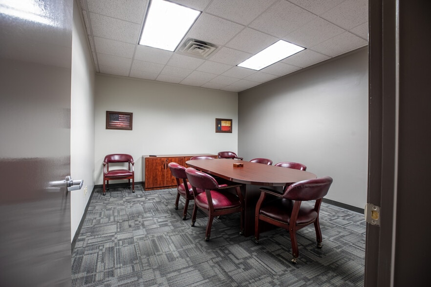 More Photos Of 214-224 Dwyer Ave, San Antonio Office Residential For Sale