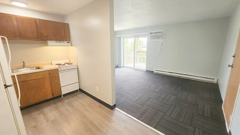 More Photos Of 3315 E 15th St, Des Moines Apartments For Sale