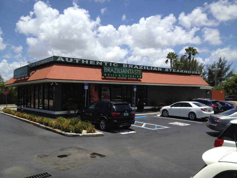 Primary Photo Of 7490 NW 25th St, Miami Fast Food For Lease