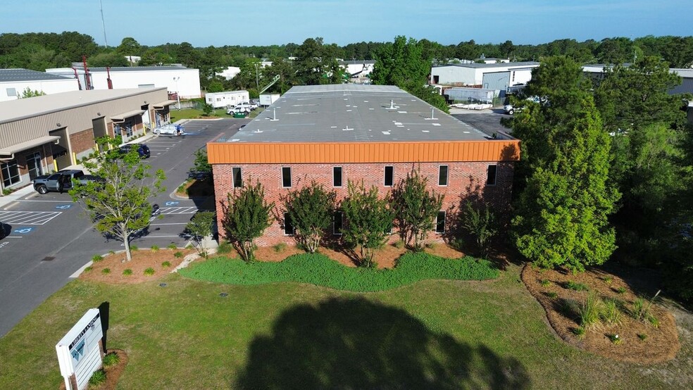 Primary Photo Of 6713 Netherlands Dr, Wilmington Light Manufacturing For Lease