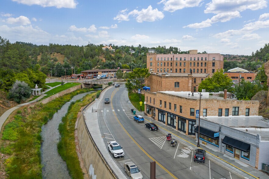 More Photos Of 509 N River St, Hot Springs Restaurant For Sale