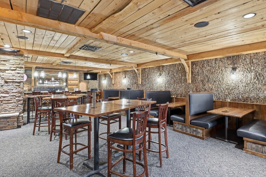 More Photos Of 1 E Church St, Fairport Restaurant For Sale