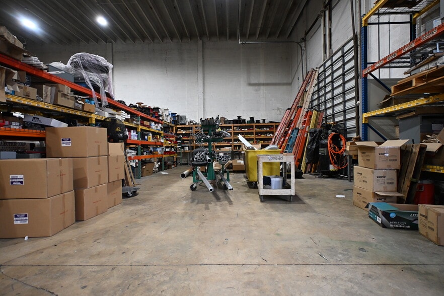 More Photos Of 4450 E 10th Ct, Hialeah Warehouse For Sale