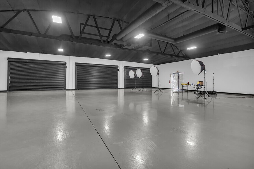 More Photos Of 13851-13861 Harbor Boulevard, Garden Grove Auto Dealership For Lease