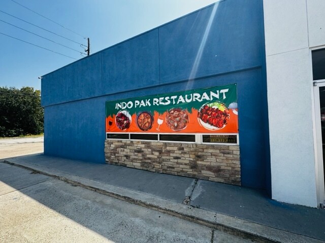 More Photos Of 10730 W Bellfort St, Houston General Retail For Sale