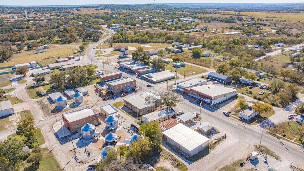 More Photos Of 4153 3rd St, Walnut Springs General Retail For Sale