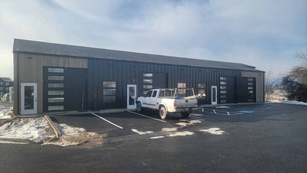 More Photos Of 21 Meridian Ct, Kalispell Light Distribution For Lease