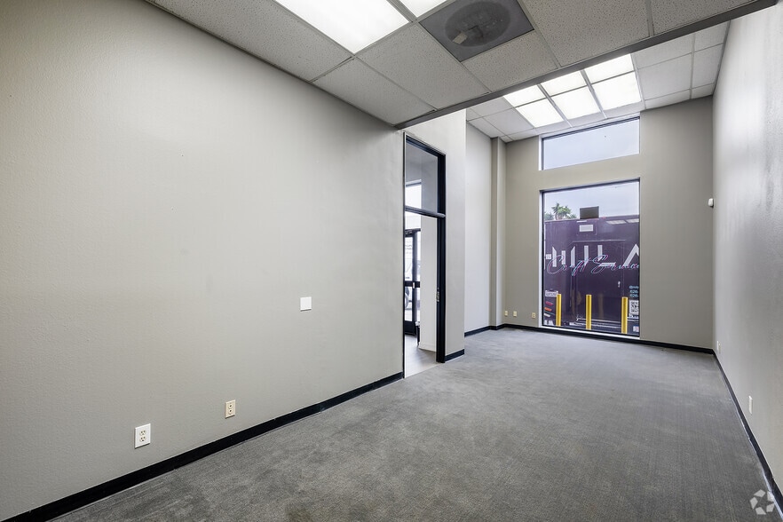 More Photos Of 11837-11845 Teale St, Culver City Warehouse For Lease