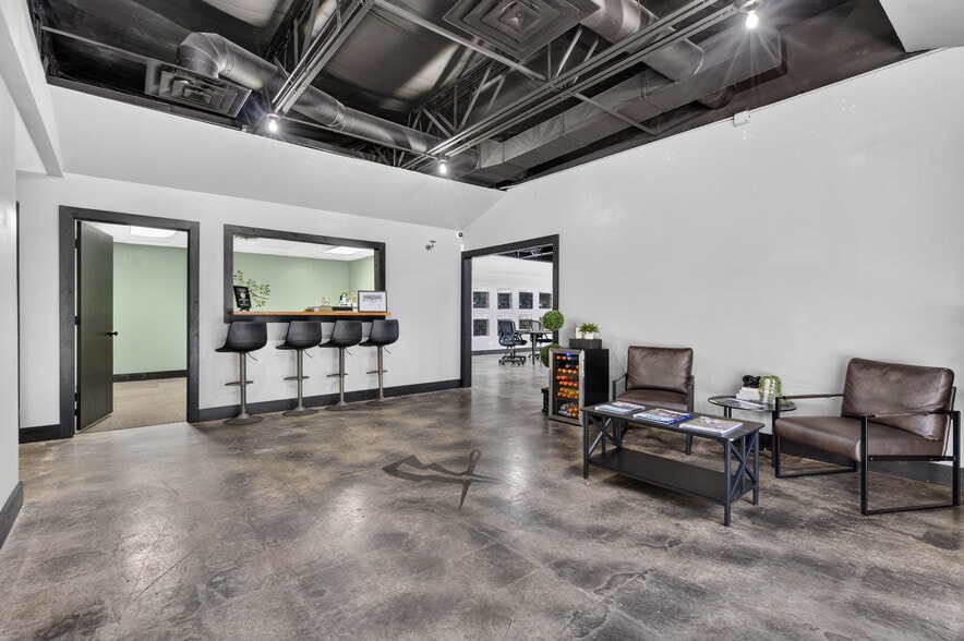 More Photos Of 5601 S Campbell Ave, Springfield General Retail For Sale