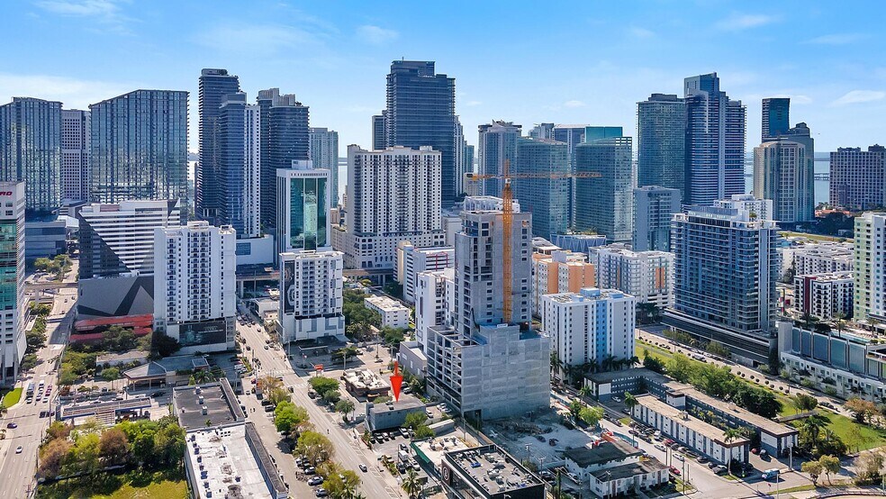 More Photos Of 232 SW 8th St, Miami Medical For Sale