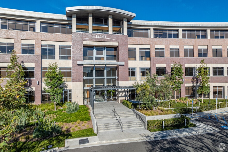 More Photos Of 12544 High Bluff Dr, San Diego Coworking Space