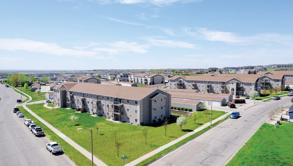 More Photos Of 2120-2220 29th St W, Williston Apartments For Sale