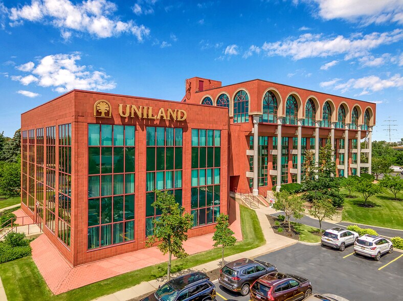 More Photos Of 100 Corporate Pky, Amherst Unknown For Lease