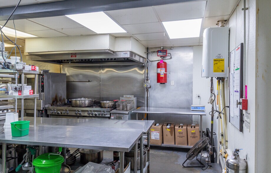 More Photos Of 1035 Ocean Ave, Portland Warehouse For Sale