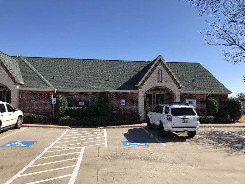 More Photos Of 6636 N Riverside Dr, Fort Worth Office For Lease
